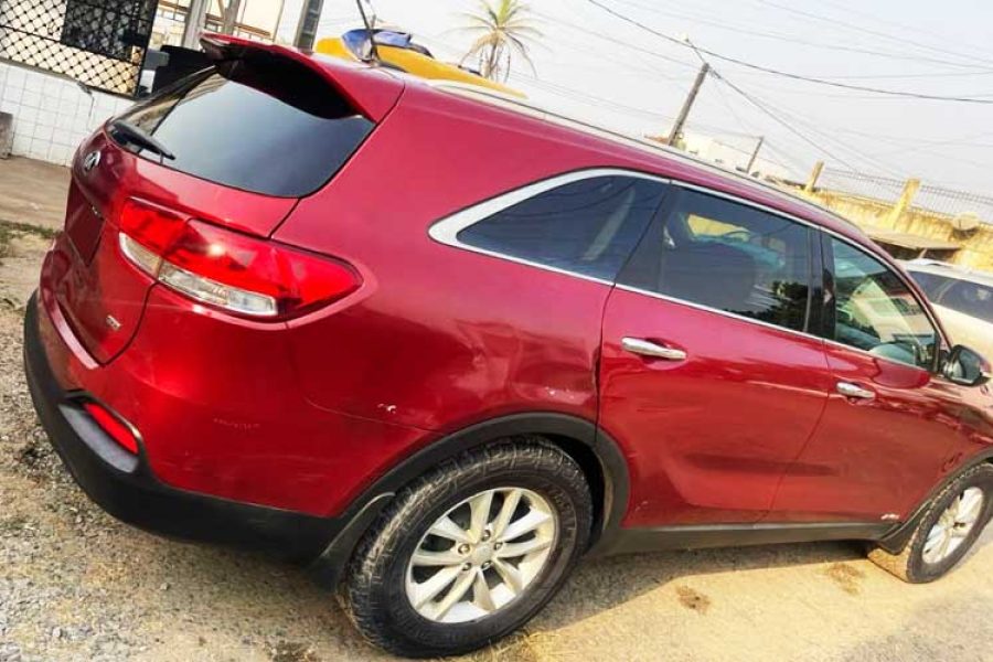 Location voiture KIA 2017 Douala