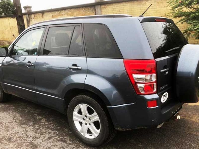 Location Suzuki Grand Vitara 2008 Douala